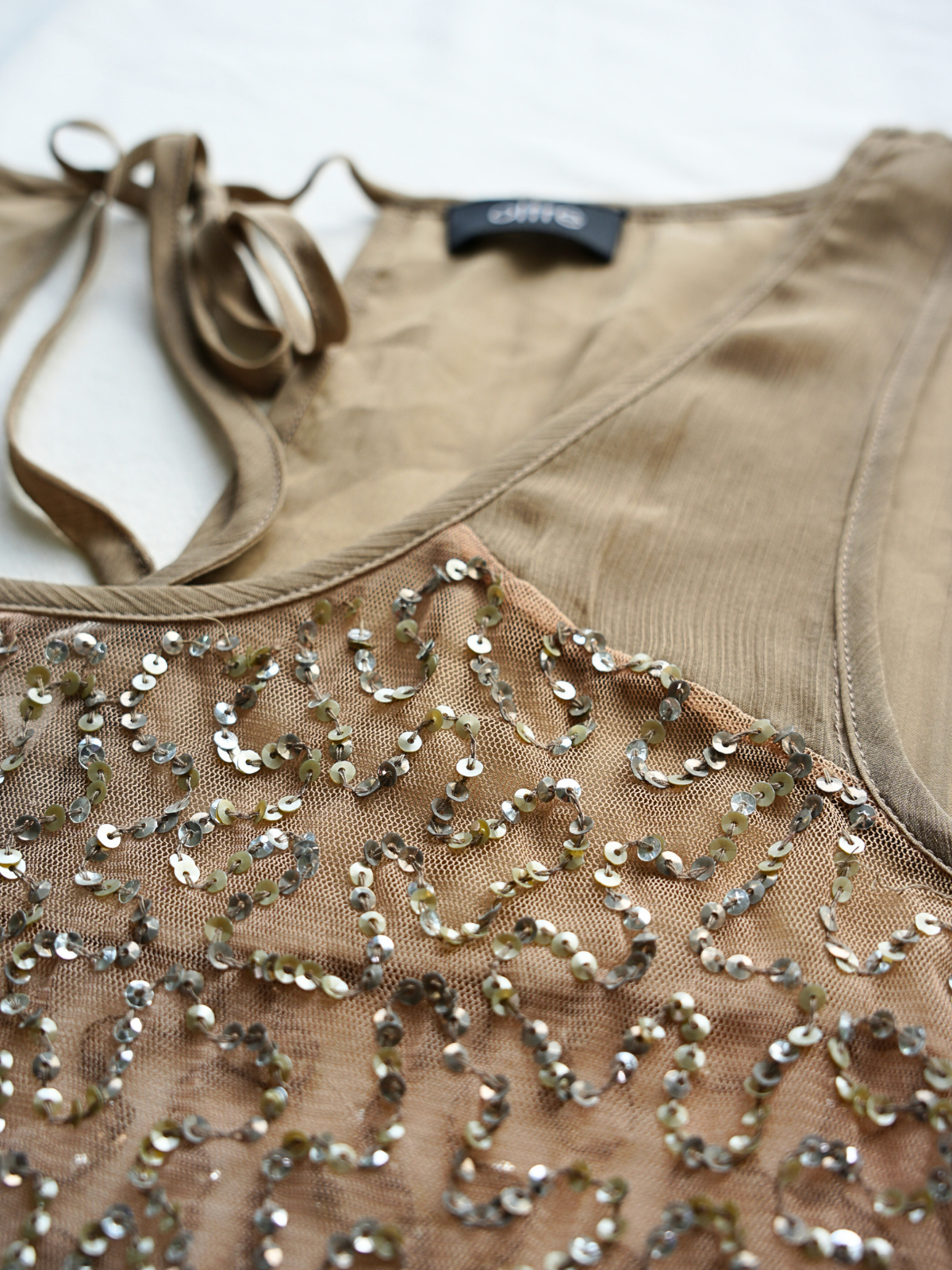 Champagne Tulle Sparkle - M/L